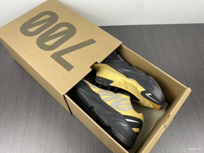 MNVN Boost Flux' GZ0717 Yeezy 'Honey 700 0809